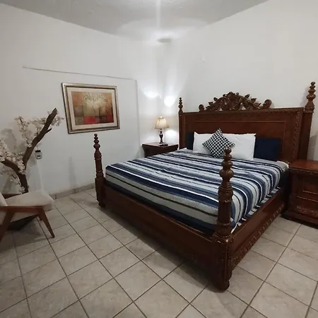 Tres Migueles, Estudio Luupita, Cerca De La Marina, Zona Turistica Y Playa
